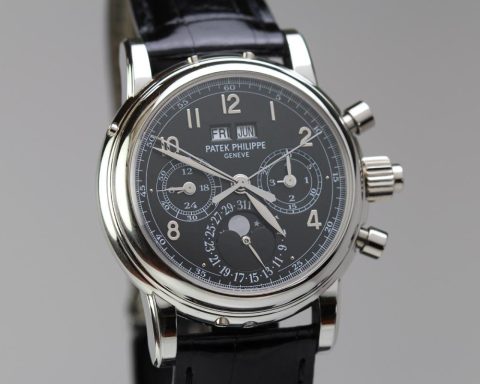 Within the world of Patek Philippe, the endless calendar chronograph family is a unanimous heavyweight.